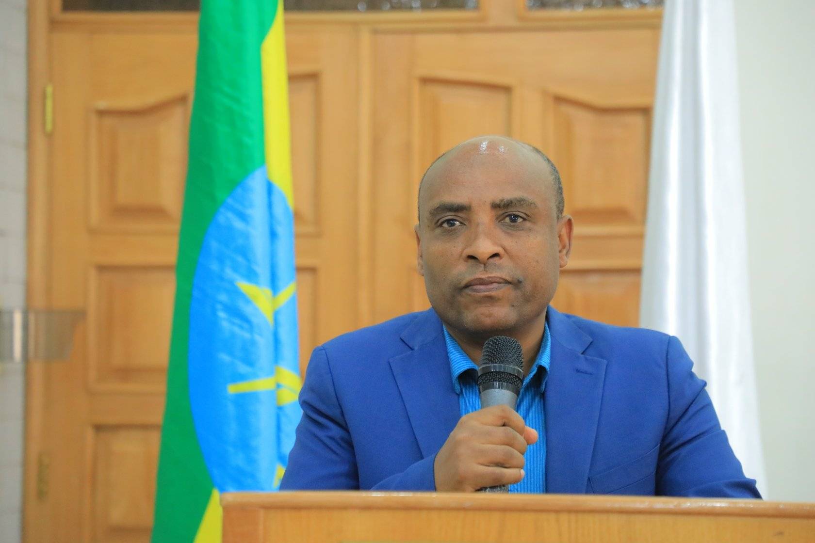 [#if smallImage??]
    [#if smallImage?is_hash]
        [#if smallImage.alt??]
            ${smallImage.alt}
        [/#if]
    [/#if]
[/#if]