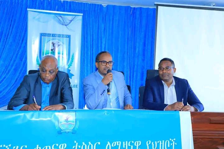 [#if smallImage??]
    [#if smallImage?is_hash]
        [#if smallImage.alt??]
            ${smallImage.alt}
        [/#if]
    [/#if]
[/#if]