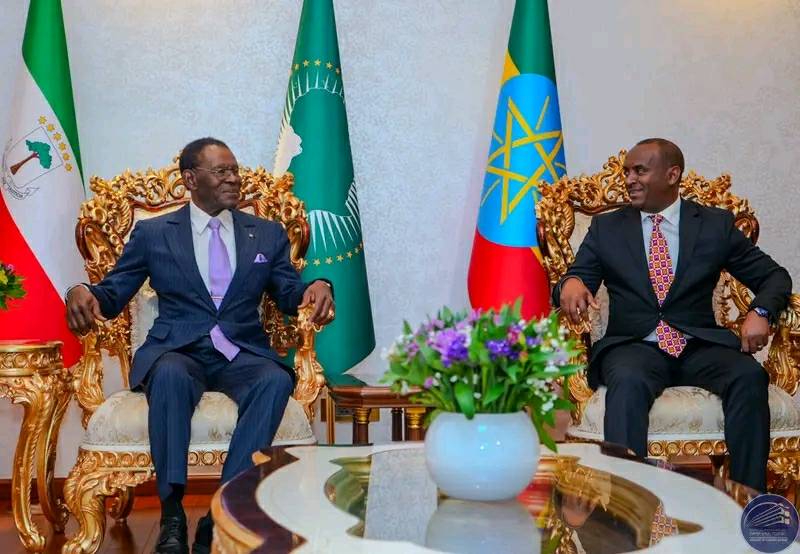 [#if smallImage??]
    [#if smallImage?is_hash]
        [#if smallImage.alt??]
            ${smallImage.alt}
        [/#if]
    [/#if]
[/#if]