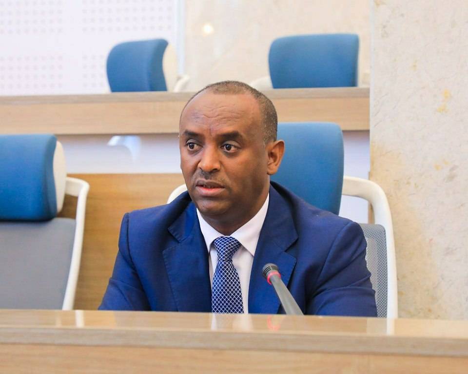 [#if smallImage??]
    [#if smallImage?is_hash]
        [#if smallImage.alt??]
            ${smallImage.alt}
        [/#if]
    [/#if]
[/#if]