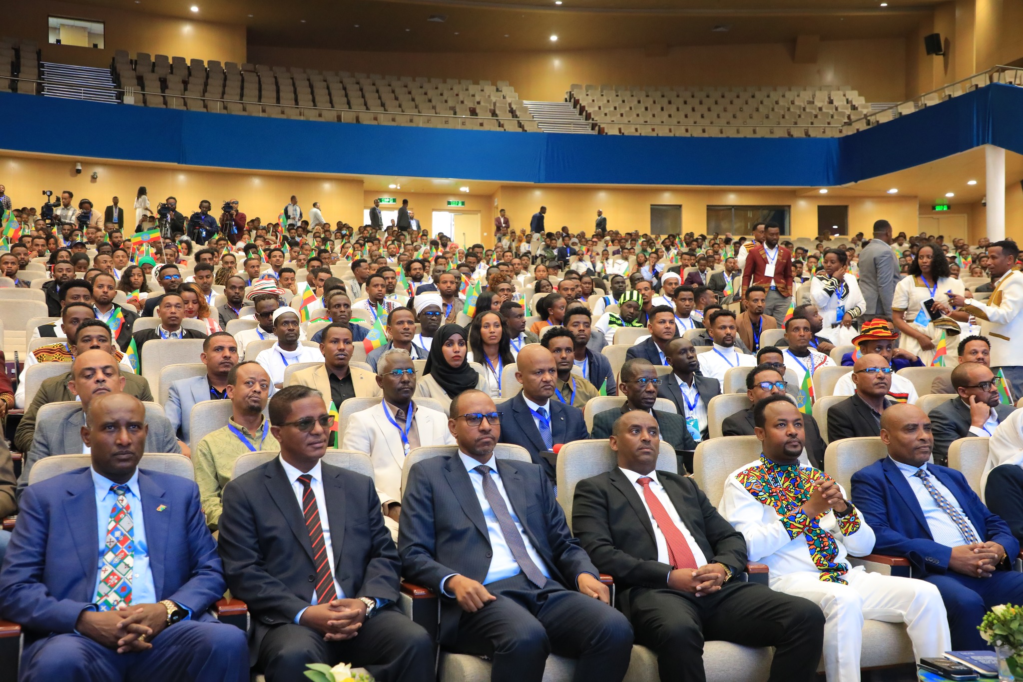 [#if smallImage??]
    [#if smallImage?is_hash]
        [#if smallImage.alt??]
            ${smallImage.alt}
        [/#if]
    [/#if]
[/#if]