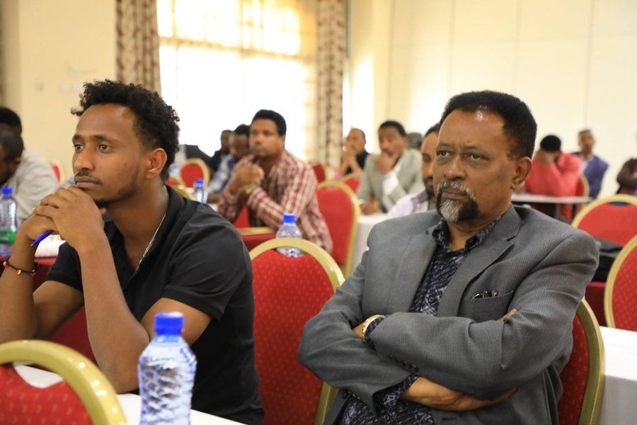 [#if smallImage??]
    [#if smallImage?is_hash]
        [#if smallImage.alt??]
            ${smallImage.alt}
        [/#if]
    [/#if]
[/#if]