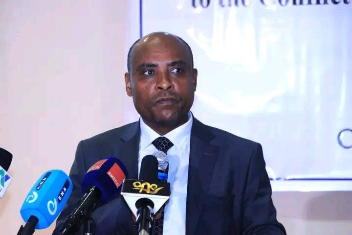 [#if smallImage??]
    [#if smallImage?is_hash]
        [#if smallImage.alt??]
            ${smallImage.alt}
        [/#if]
    [/#if]
[/#if]