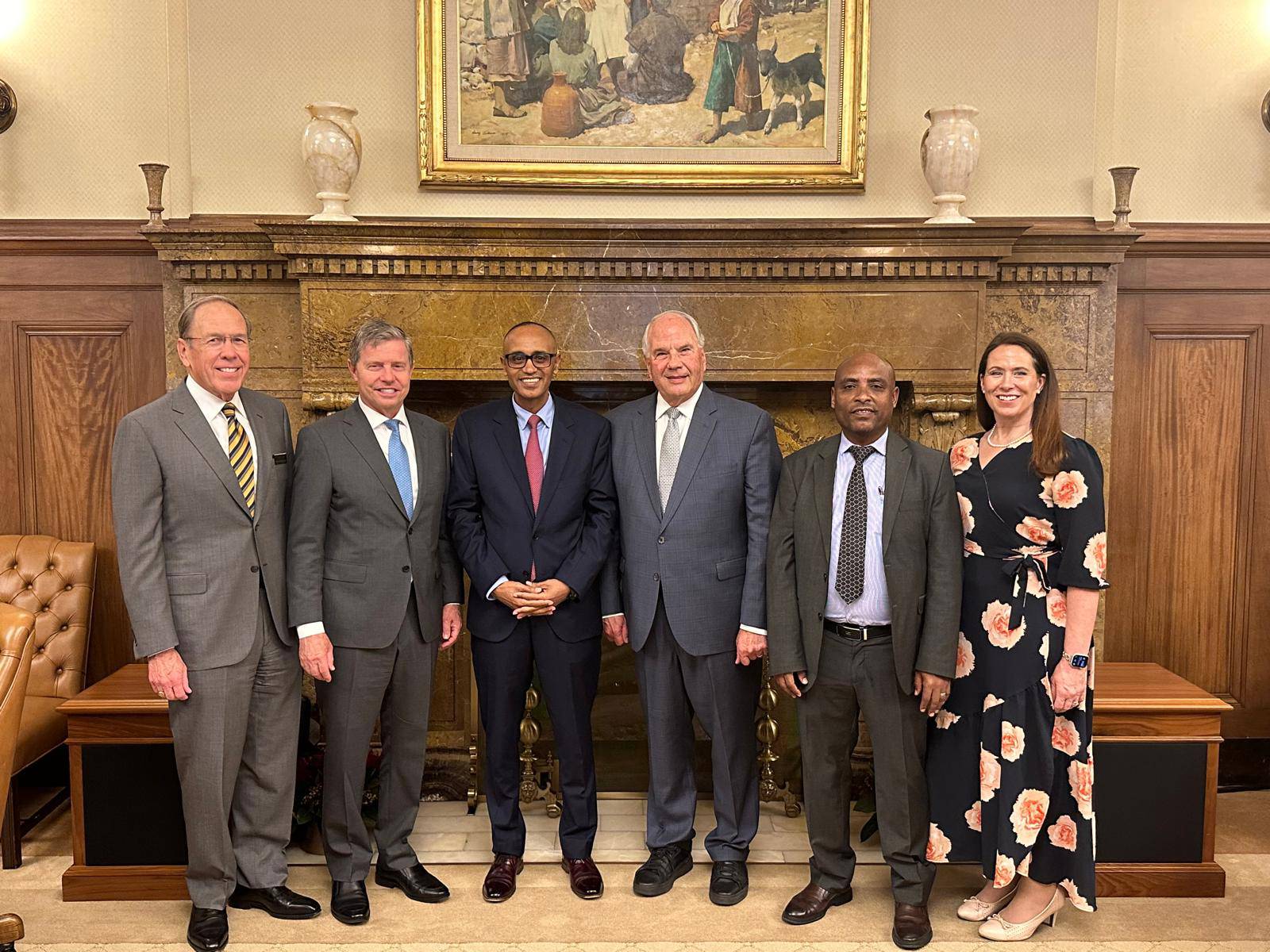 [#if smallImage??]
    [#if smallImage?is_hash]
        [#if smallImage.alt??]
            ${smallImage.alt}
        [/#if]
    [/#if]
[/#if]